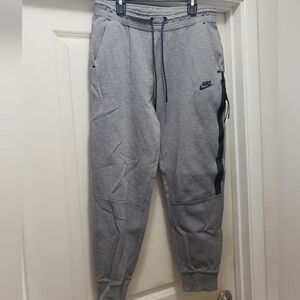 Men | Nike Tech Sweatpants